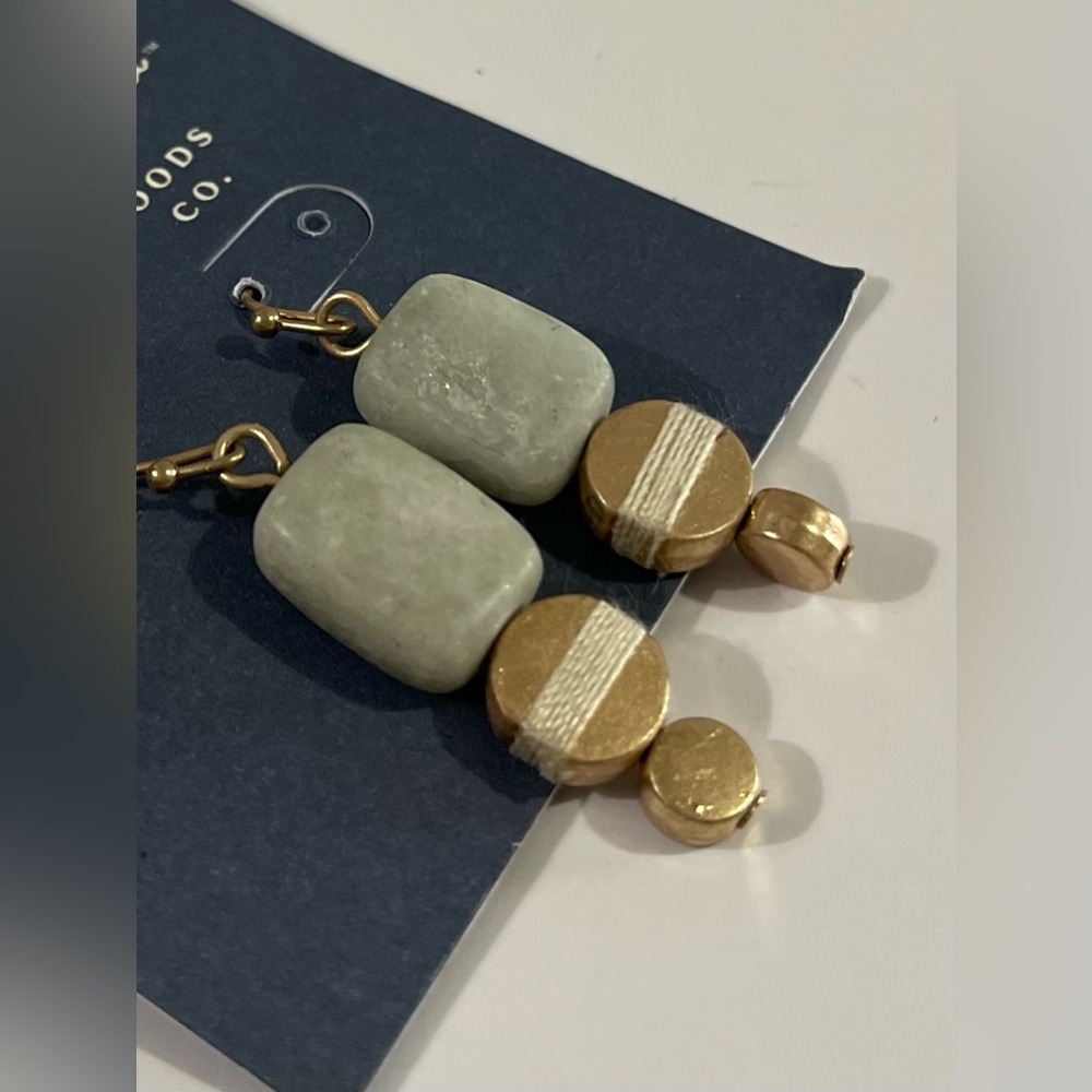 NWT Universal Thread Green and Gold Statement Earrings
